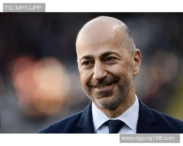 香港足球明星不幸罹患癌症引发社会对运动员健康的关注与讨论 香港足球明星不幸罹患癌症引发社会对运动员健康的关注与讨论