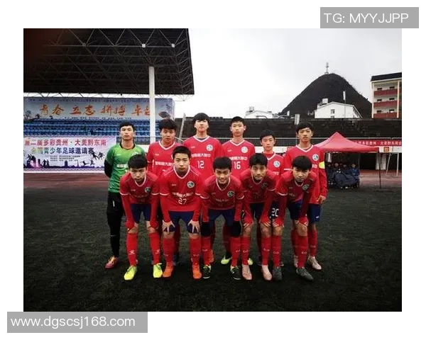 深圳足球队在最新力量排行榜中荣登第七名引发广泛关注与讨论 深圳足球队在最新力量排行榜中荣登第七名引发广泛关注与讨论